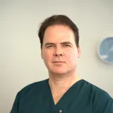 Dr. Márcio Hagel
